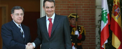 El presidente del Gobierno, José Luis Rodríguez Zapatero, recibe en La Moncloa a su homólogo libanés, Fuad Siniora.