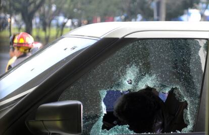 En 2011, varios hombres armados abrieron fuego contra el coche en el que se desplazaba Facundo Cabral.