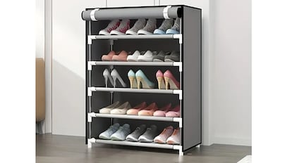 Este accesorio es muy versátil y puede guardar el calzado de una familia al completo.