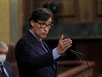 MADRID, 15/10/2020.- El ministro de Sanidad, Salvador Illa, durante su comparecencia ante el pleno del Congreso para informar del Decreto por el que se declara el estado de alarma en nueve municipios de la Comunidad de Madrid, entre ellos la capital, para tratar de frenar la expansión del coronavirus, una medida que este viernes cumple una semana. EFE/Fernando Alvarado