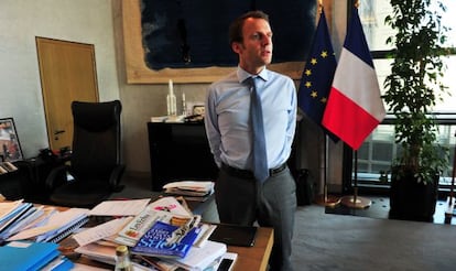 El ministre d'Economia francès, Emmanuel Macron, aquest dijous al seu despatx.