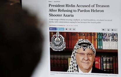 Noticia en la web del diario isarelí 'Haaretz' sobre la campaña de acoso al presidente Rivlin.