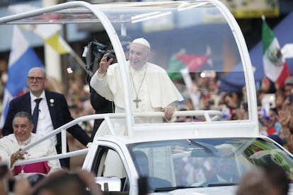 El papa Francisco, a su llegada a la Ciudad e Panamá el miércoles.