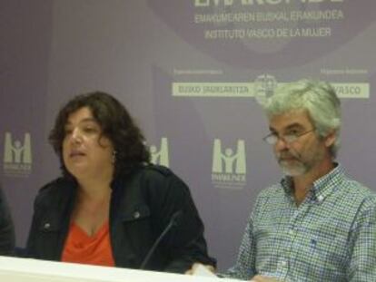 María Silvestre y José Antonio Oleaga, en Vitoria.