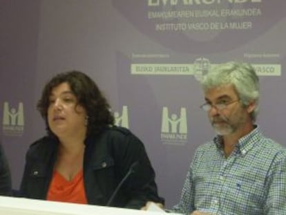 María Silvestre y José Antonio Oleaga, en Vitoria.