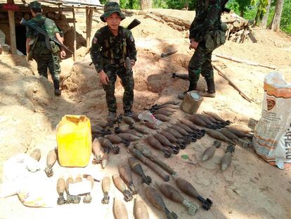 Un soldado del Ejército de Liberación Nacional Karen, grupo armado de la Unión Nacional Karen, el 7 de mayo en el municipio de Mutraw.