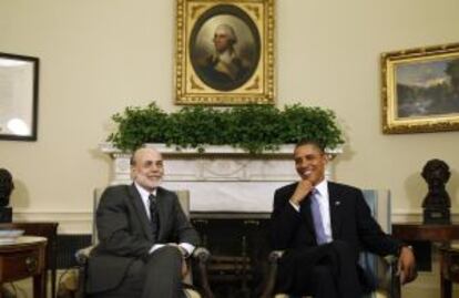 Obama y Ben Bernanke, en el Despacho Oval de la Casa Blanca en 2010.
