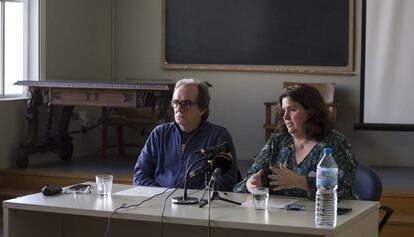 Anna Romagosa, directora del CAP Raval, e Iñaki García