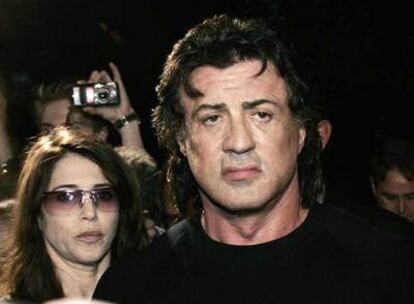 Silvester Stallone llega al preestreno de su última película, en Australia.