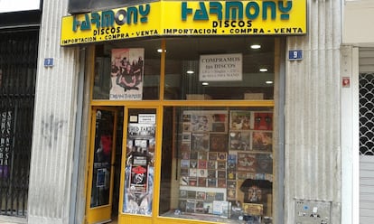 Fachada de la tienda Harmony de Valencia.