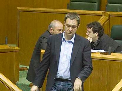 El secretario general de EA, Unai Ziarreta, ayer en el Parlamento.
