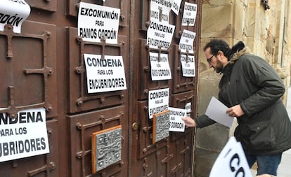 Concentración ante el obispado de Astorga en diciembre de 2018.