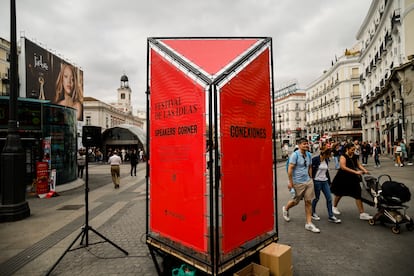 Un escenario del Festival de las Ideas, en la puerta del Sol de Madrid.