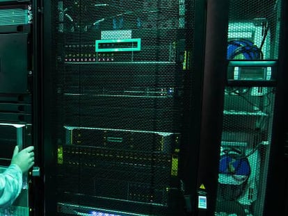 Un centro de proceso de datos de la multinacional estadounidense Hewlett-Packard Enterprise. 