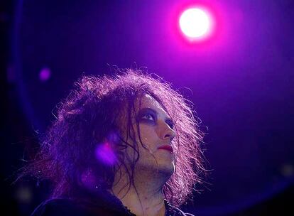 Robert Smith, líder de The Cure, anoche en Madrid.