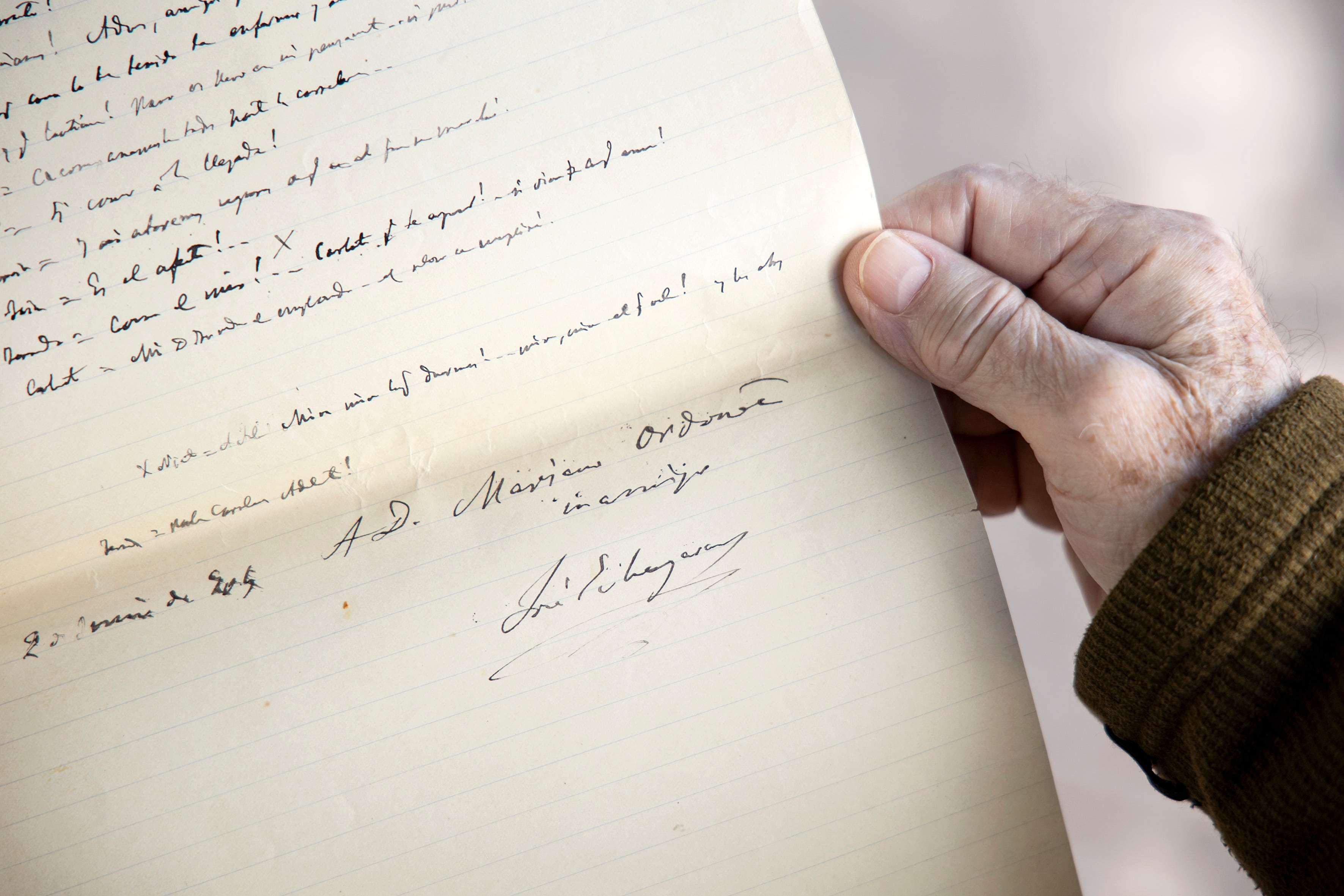 La firma de José Echegaray en el manuscrito, plasmada meses antes de ganar el Nobel de Literatura.