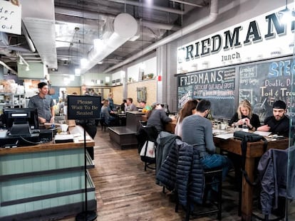 Un puesto de comida del Chelsea Market, en Nueva York. 