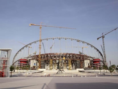 Vista del estadio Jalifa de Doha, cuyos trabajadores han denunciado las condiciones a las que se ven sometidos.