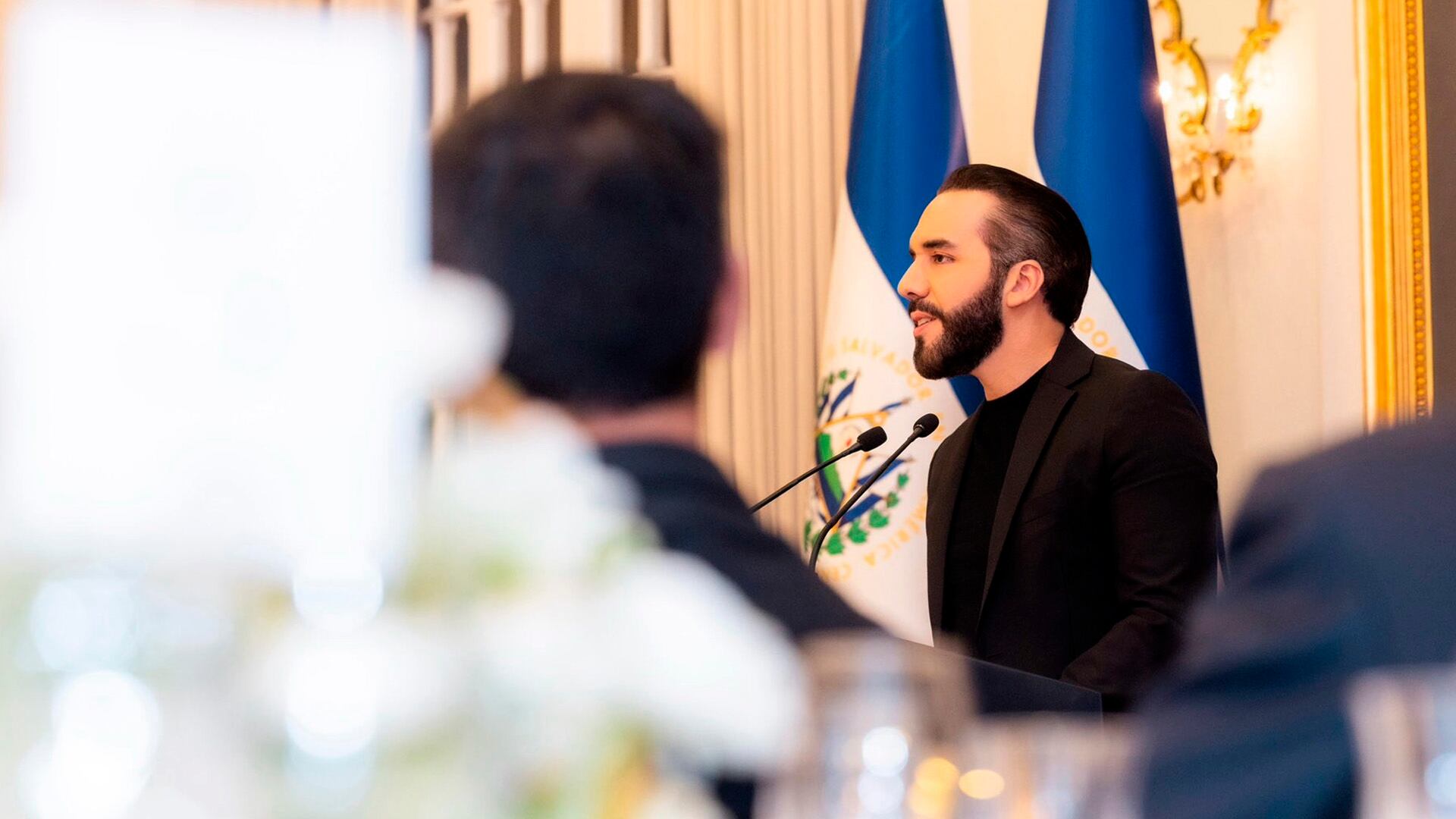 Bukele abre un nuevo ataque contra Petro: “Se toma unos tragos y provoca una crisis geopolítica”