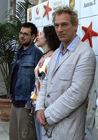 De izquierda a derecha, Paco Plaza, Maru Valdivieso y Julian Sands.