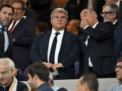 El presidente del FC Barcelona, Joan Laporta, ayer durante el Clásico en el Estadio Santiago Bernabéu.