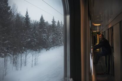 En el Transiberiano, atravesando la estepa en invierno.