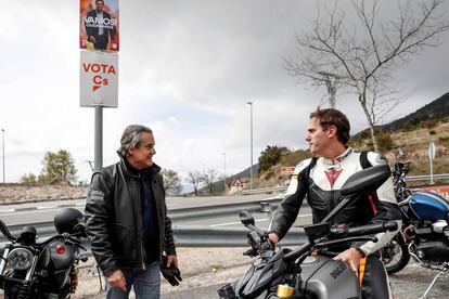 Marcos de  Quinto junto a Albert Rivera en un acto electoral en la sierra de  Madrid. 