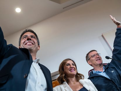 El candidato del PPCV a Presidente de la Generalitat Valenciana, Carlos Mazón, junto a la candidata a la Alcaldía de Valencia, Maria José Catalá y el presidente del PP, Alberto Núñez Feijóo.