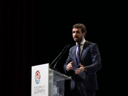 El presidente del PP, Pablo Casado, interviene en la 11ª edición del Foro de Liderazgo Turístico Exceltur, en IFEMA Madrid, a 18 de enero de 2022, en Madrid.