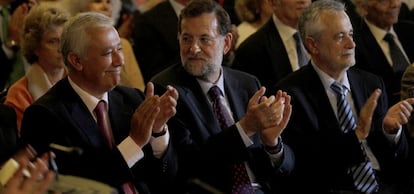 Rajoy, Arenas y Gri&ntilde;&aacute;n en la toma de posesi&oacute;n de Zoido como alcalde de Sevilla