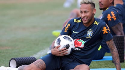 Neymar, em treinamento da seleção brasileira.