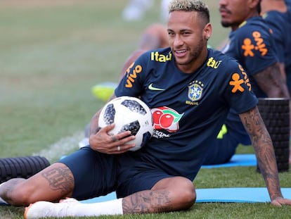 Neymar, em treinamento da seleção brasileira.