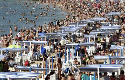 A packed Playa de la Concha in San Sebastián, in the Basque Country.