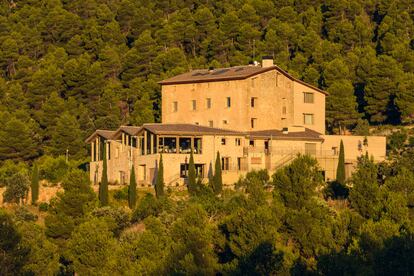 Vista panorámica del hotel Torre del Marqués Hotel Spa & Winery, en la provincia de Teruel, premiado este 2024 con tres llaves Michelin.