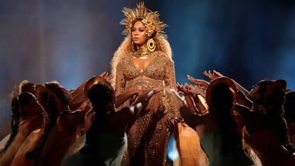 Beyoncé em sua apresentação no Grammy de 2017, em Los Angeles.