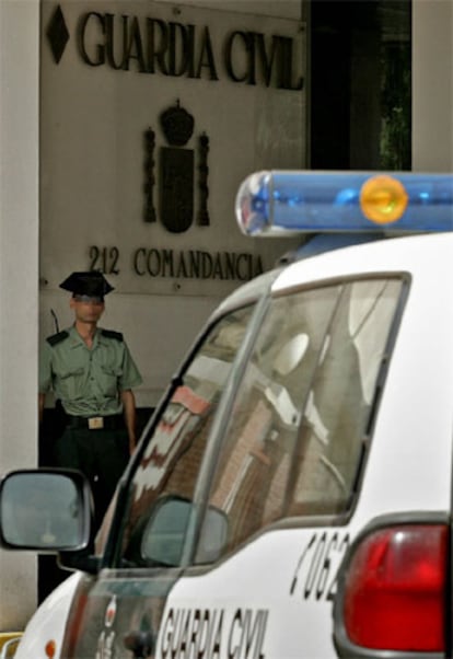 Fachada de la Comandancia de la Guardia Civil de Almería.