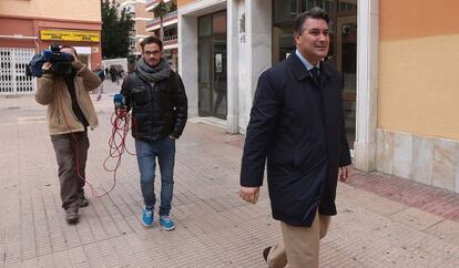 Ignacio Roman&iacute;, saliendo este viernes de los juzgados de C&aacute;diz.