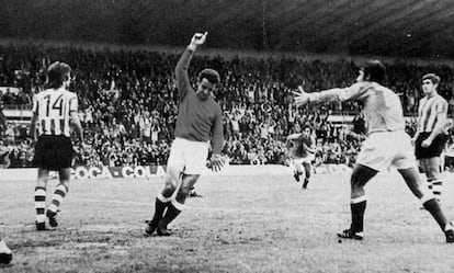 Marianín celebra un gol conseguido ante el Athletic.