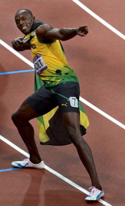 Bolt celebra la victoria en el Estadio Olímpico de Londres 2012.