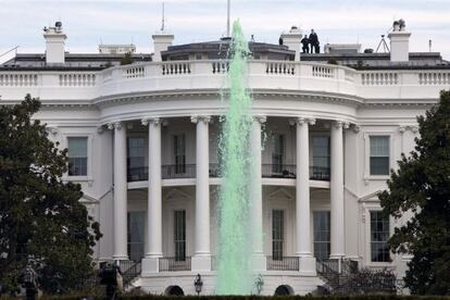 Miembros del Servicio Secreto, sobre el tejado de la Casa Blanca