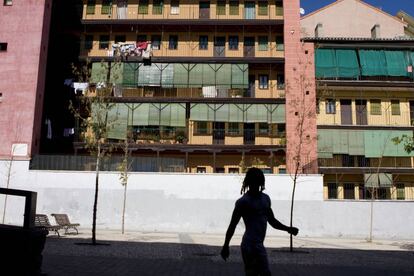 Corrala en la calle del Mesón de Paredes, en el barrio de Lavapies, Madrid. 