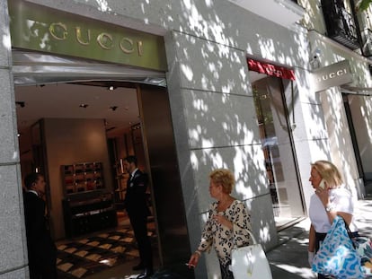 La entrada a la tienda de Gucci tras el alunizaje. 