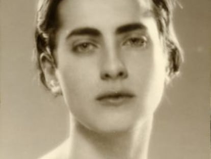 A escultora e pintora espanhola Marga Gil Roësset, em 1932.