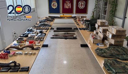Weapons and ammunition intervened in Pechina (Almería).