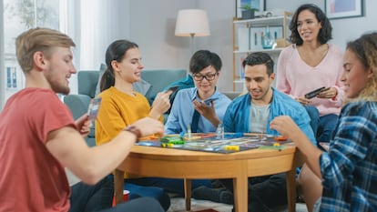 Disfruta con amigos y en familia con uno de estos juegos divertidos y llenos de sorpresas. GETTY IMAGES.