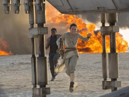 Un momento de ‘Star Wars: El despertar de la Fuerza’, de J. J. Abrams.