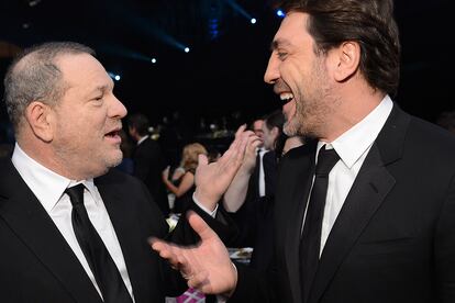 Weinstein es uno de los productores con más Óscar de la historia. En la imagen, con Javier Bardem.