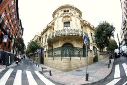 Fachada del palacio de Longoria, sede de la SGAE.