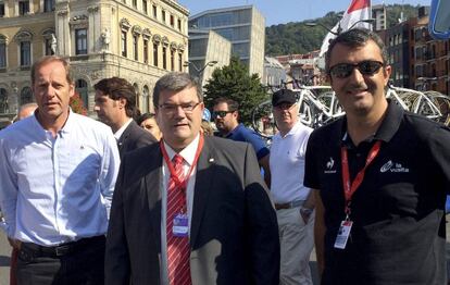 Prudhomme, Javier Guillén y Aburto en Bilbao.