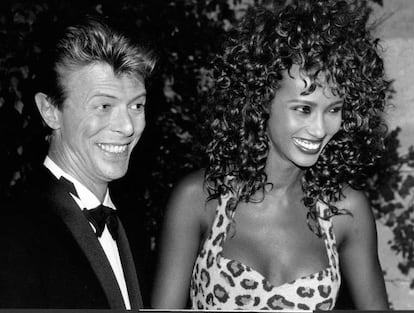<strong>David Bowie:</strong> “Se puede pensar que una estrella del rock casado con una supermodelo es una de las mejores cosas del mundo. Y sí, efectivamente, lo es". Después de una vida sexual tremendamente activa, Bowie (cómo te echamos de menos) sentó la cabeza al contraer matrimonio en 1992 con la modelo Iman. Estuvieron juntos hasta enero de 2016, cuando el gran músico falleció.